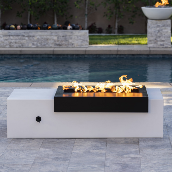 MOONSTONE FIRE PIT – BLACK & WHITE COLLECTION