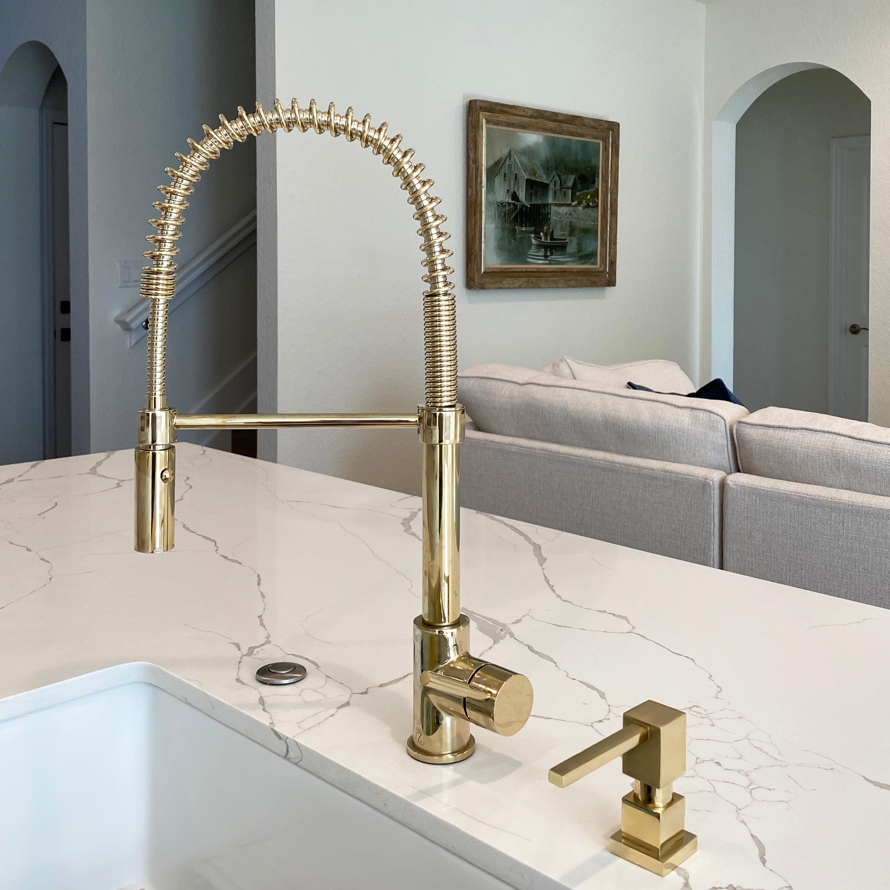 ZLINE Sierra Kitchen Faucet in Polished Gold (SRA-KF-PG)