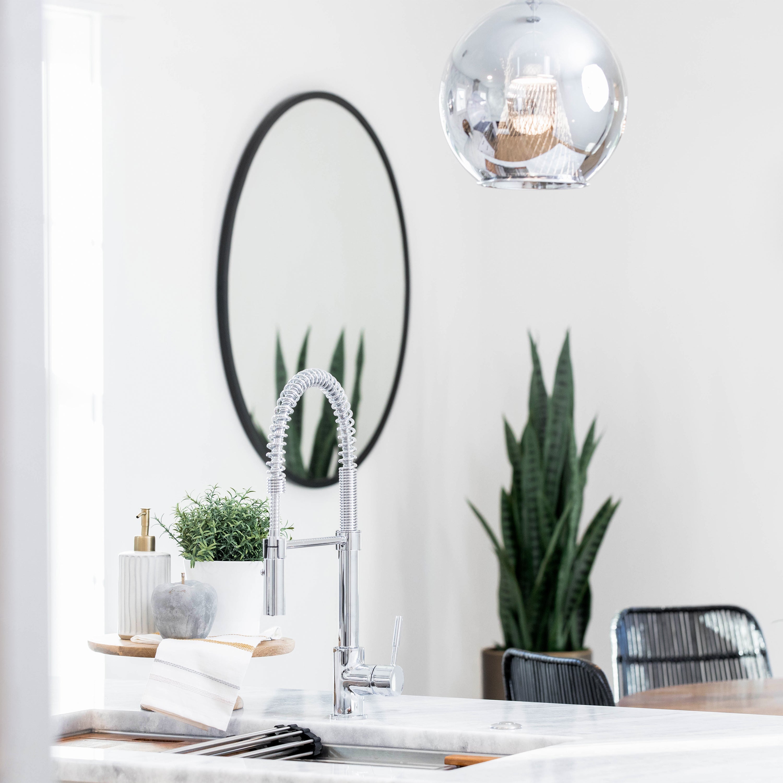 ZLINE Sierra Kitchen Faucet in Chrome (SRA-KF-CH)