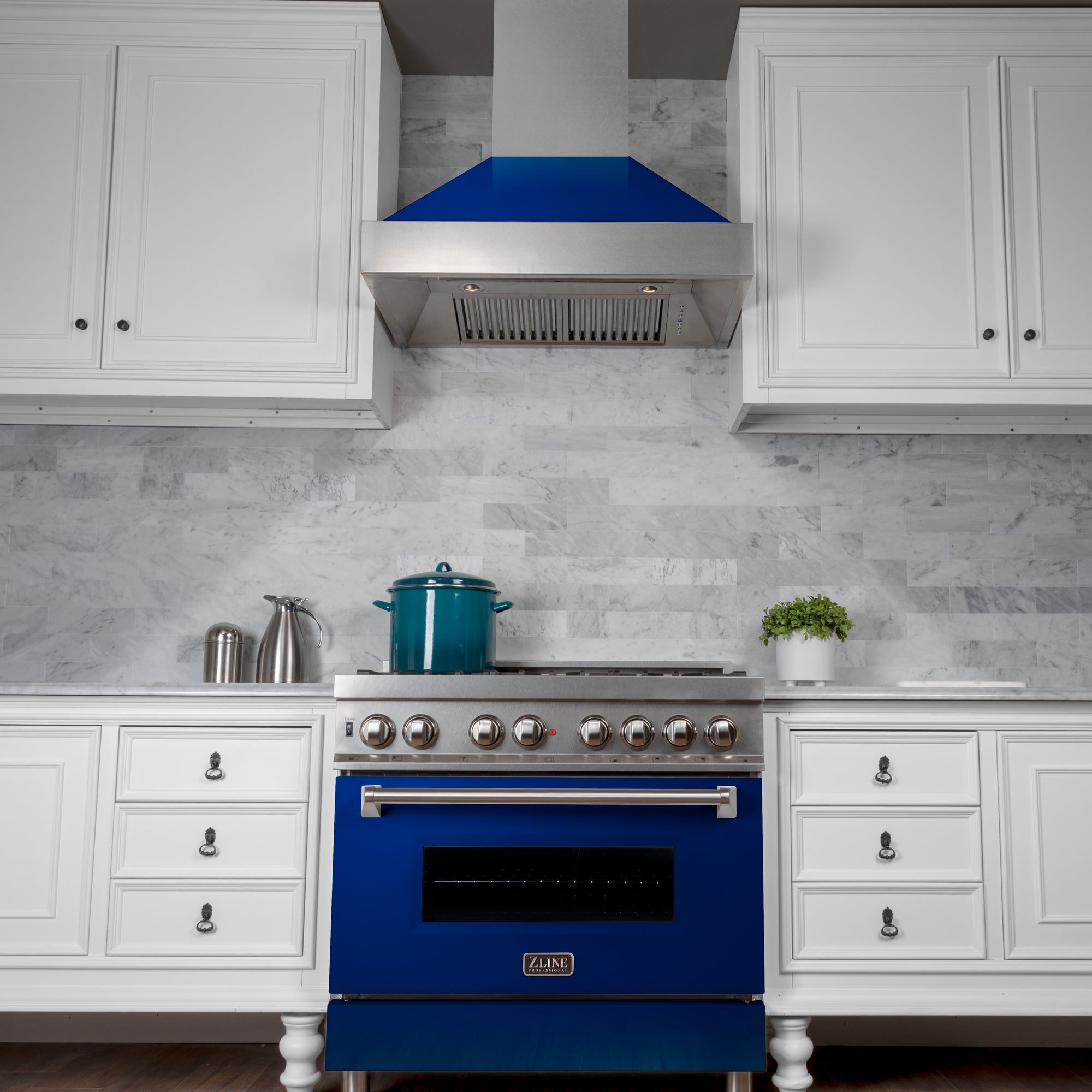 30" Ducted Fingerprint Resistant Stainless Steel Range Hood with Blue Gloss Shell (8654BG-30)